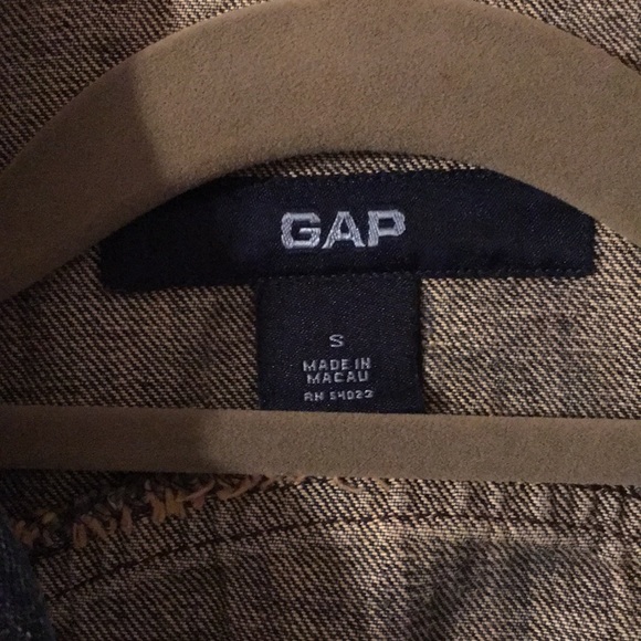 Clothes - Picture 3 of 5